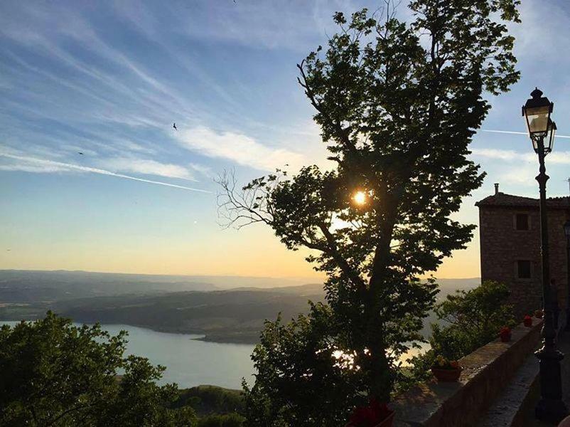 Le Casette Di Civitella La Casa Di Nonna Giulia Civitella Del Lago Ngoại thất bức ảnh