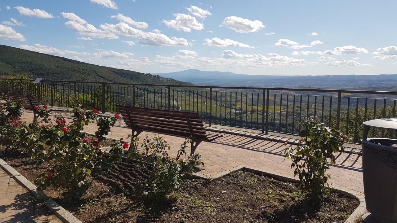 Le Casette Di Civitella La Casa Di Nonna Giulia Civitella Del Lago Ngoại thất bức ảnh